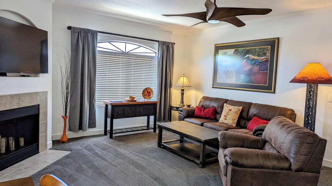 Photo of Livingroom in North Scottsdale