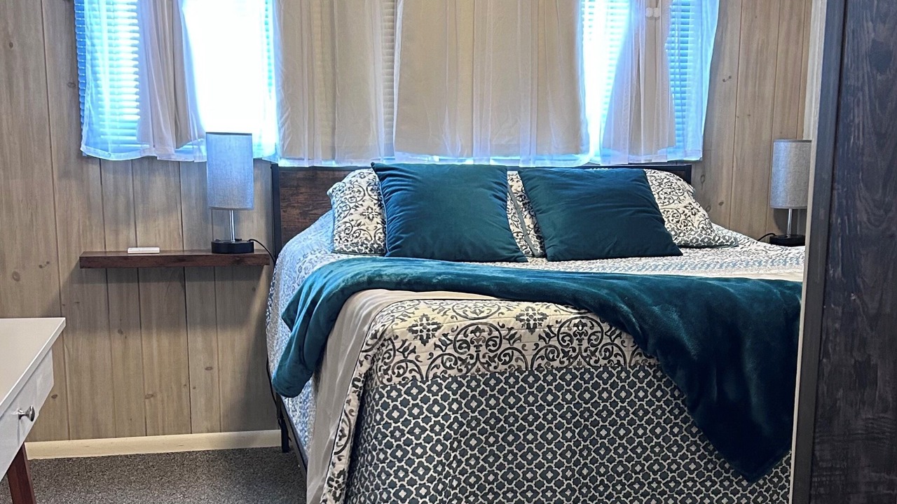 Photo of Bedroom in White Sulphur Springs