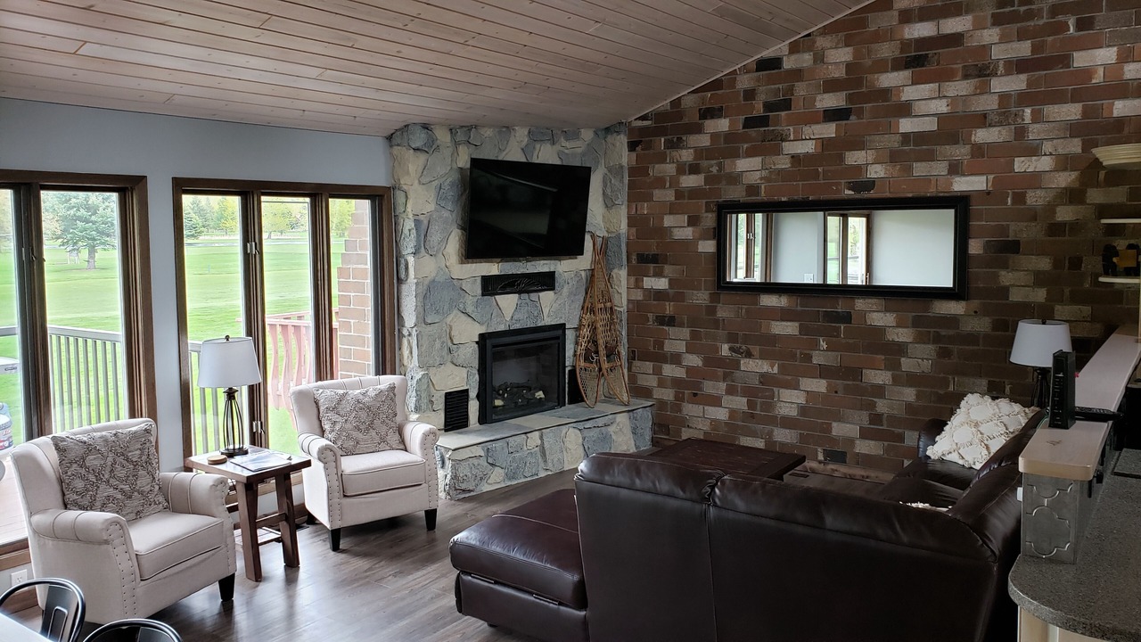 Photo of Livingroom in West Glacier