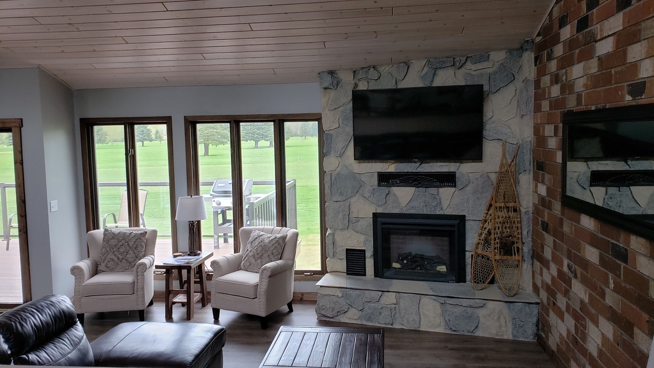 Photo of Livingroom in West Glacier