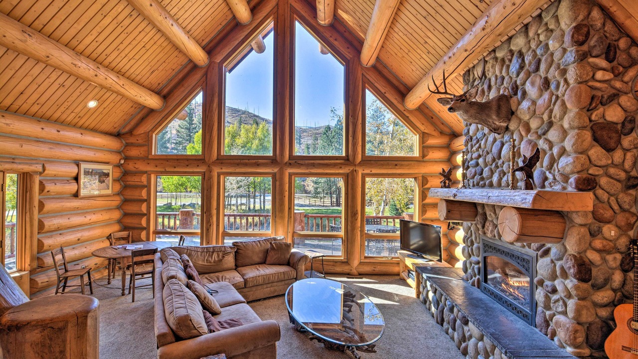 Photo of Livingroom in Conner