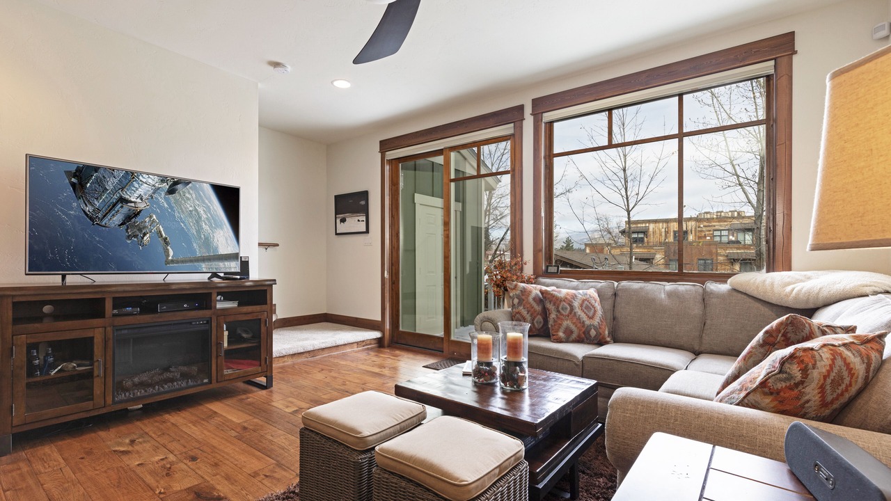 Photo of Livingroom in Whitefish