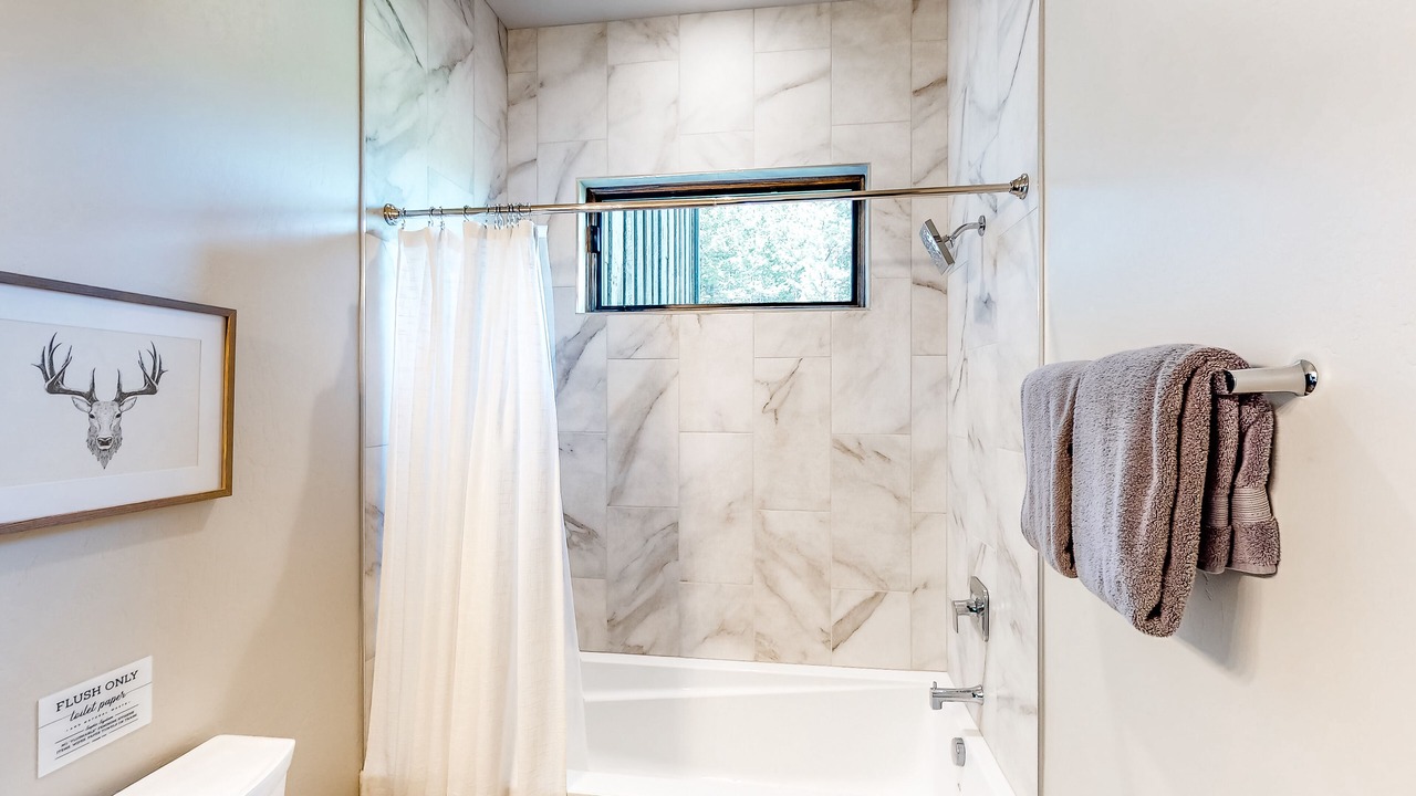 Photo of Bathroom in Lakeside