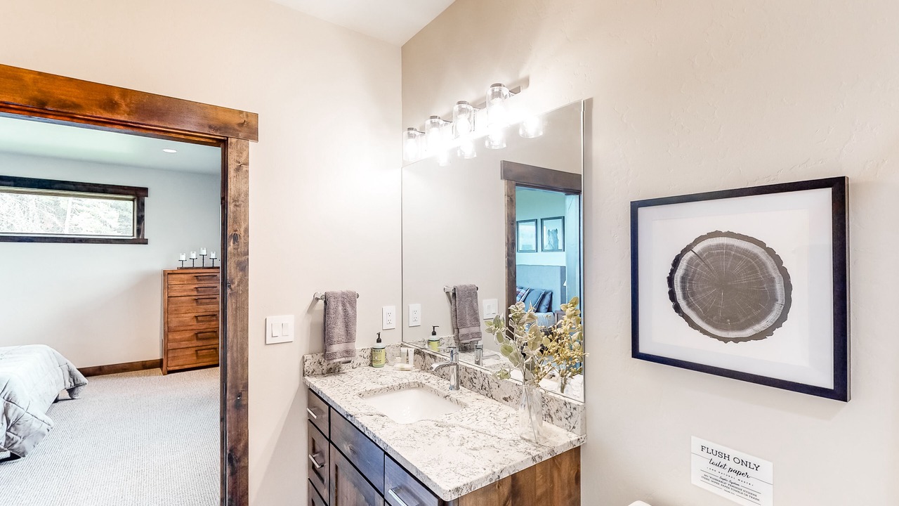 Photo of Bathroom in Lakeside