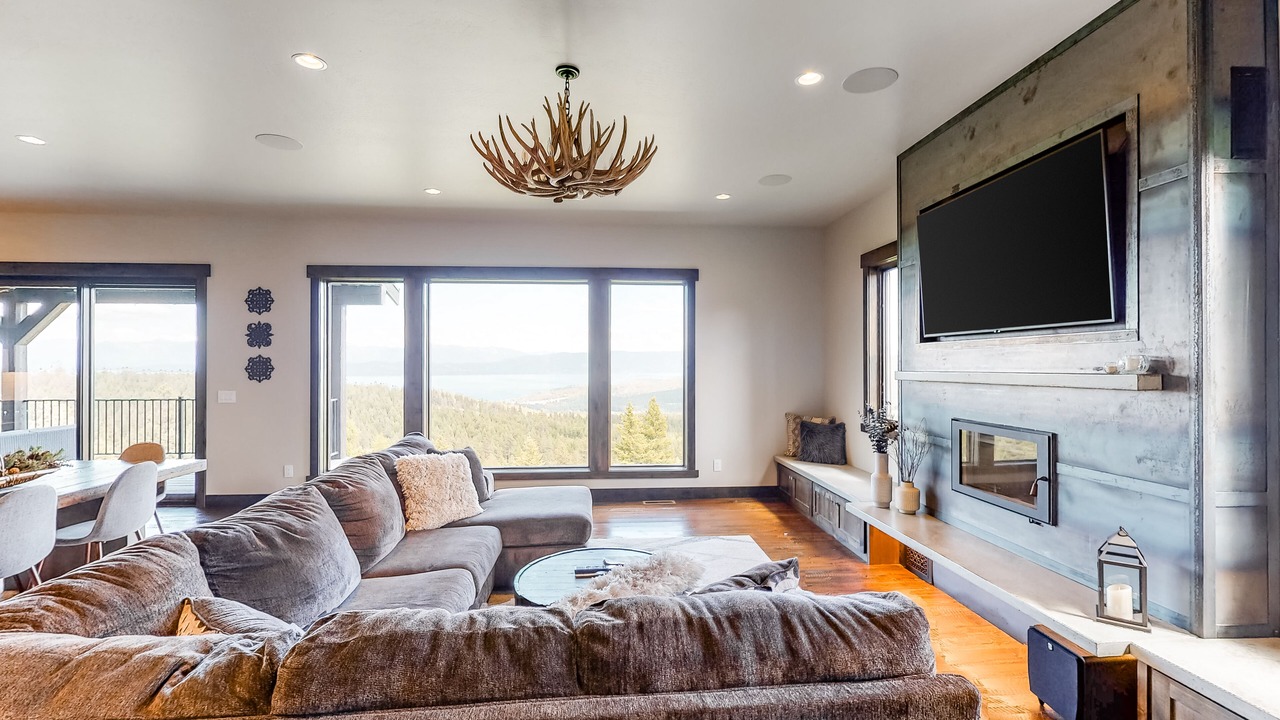 Photo of Livingroom in Lakeside