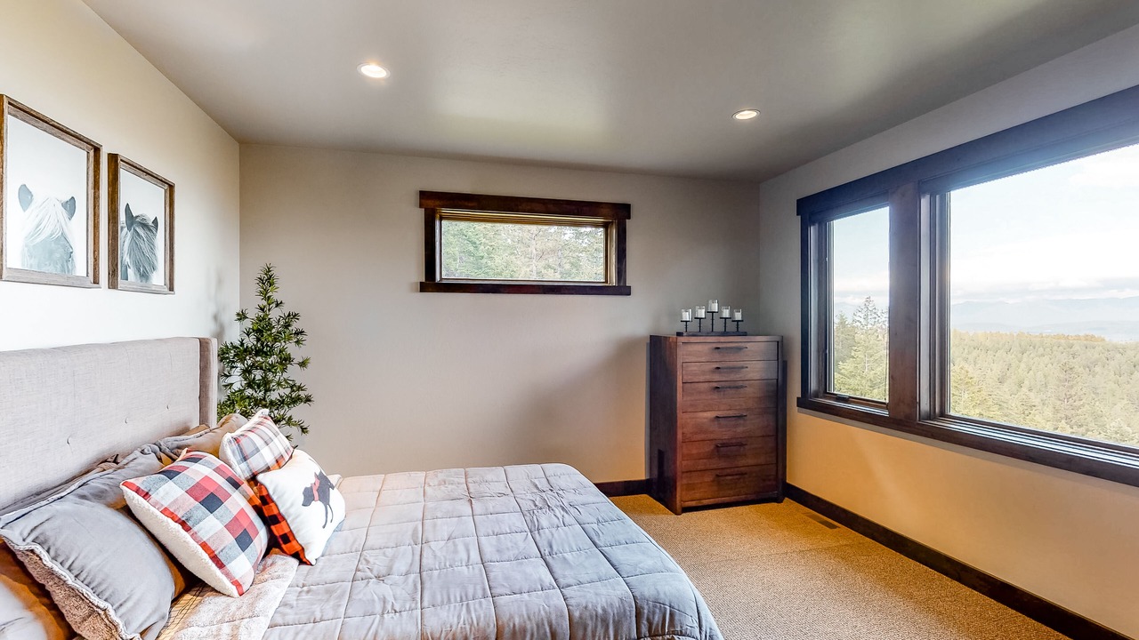 Photo of Bedroom in Lakeside