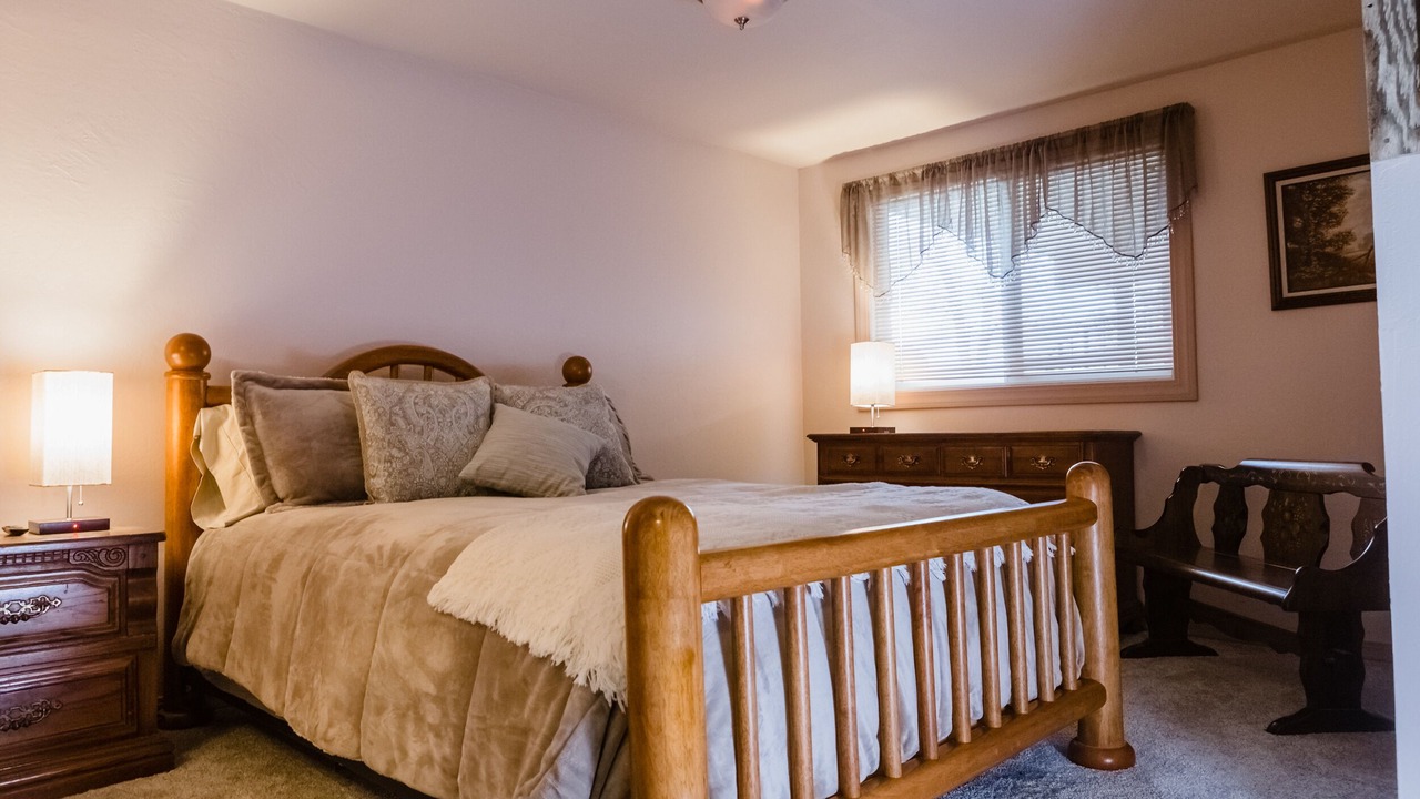 Photo of Bedroom in Hill County