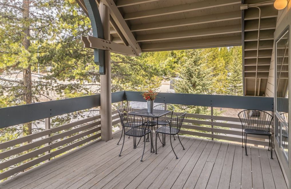 Photo of Patio Balcony in Big Sky