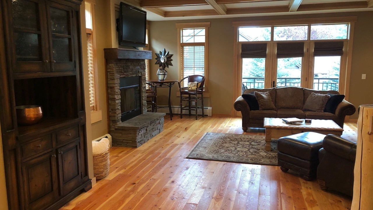 Photo of Livingroom in Big Sky