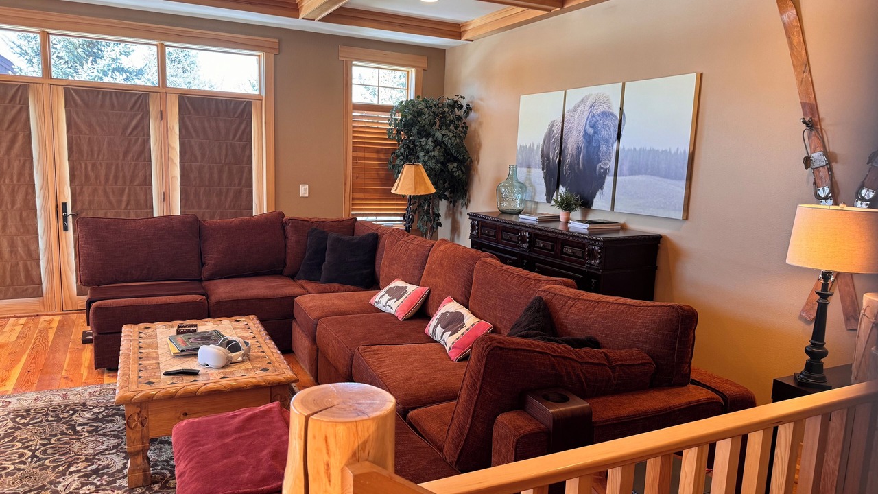 Photo of Livingroom in Big Sky