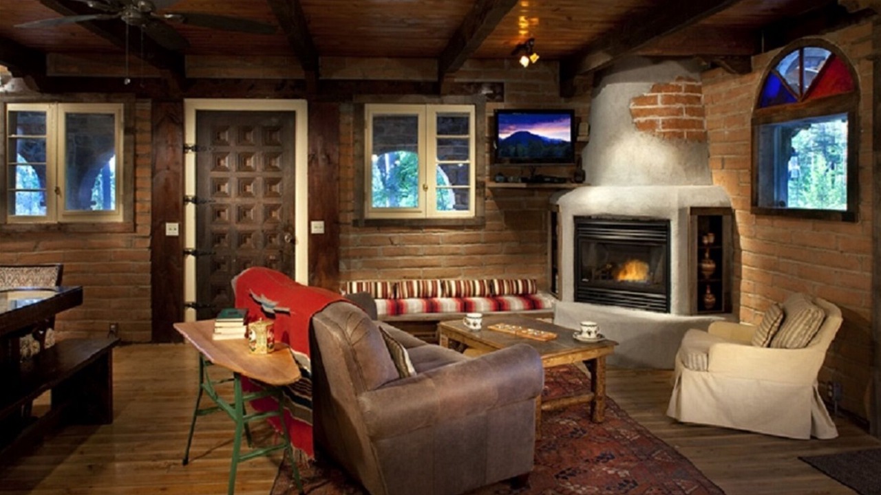 Photo of Livingroom in West Glacier