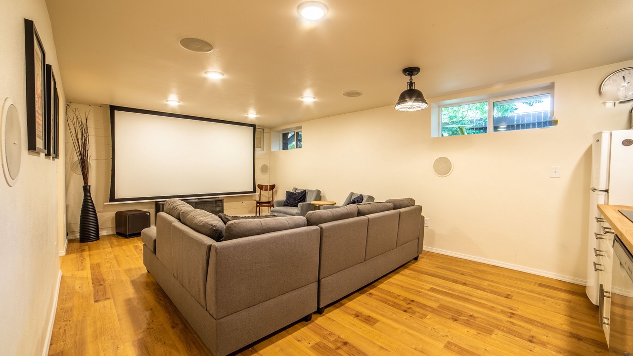 Photo of Livingroom in University District