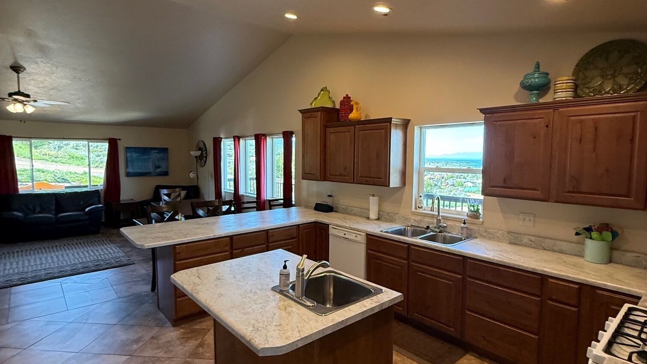 Photo of Kitchen in Sweetwater