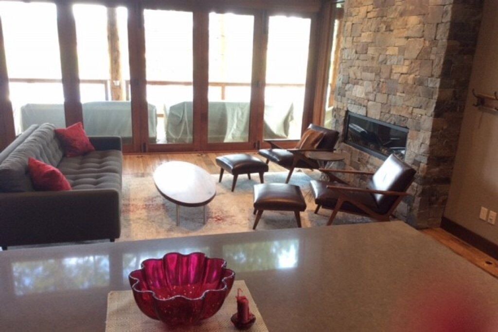 Photo of Livingroom in Eureka