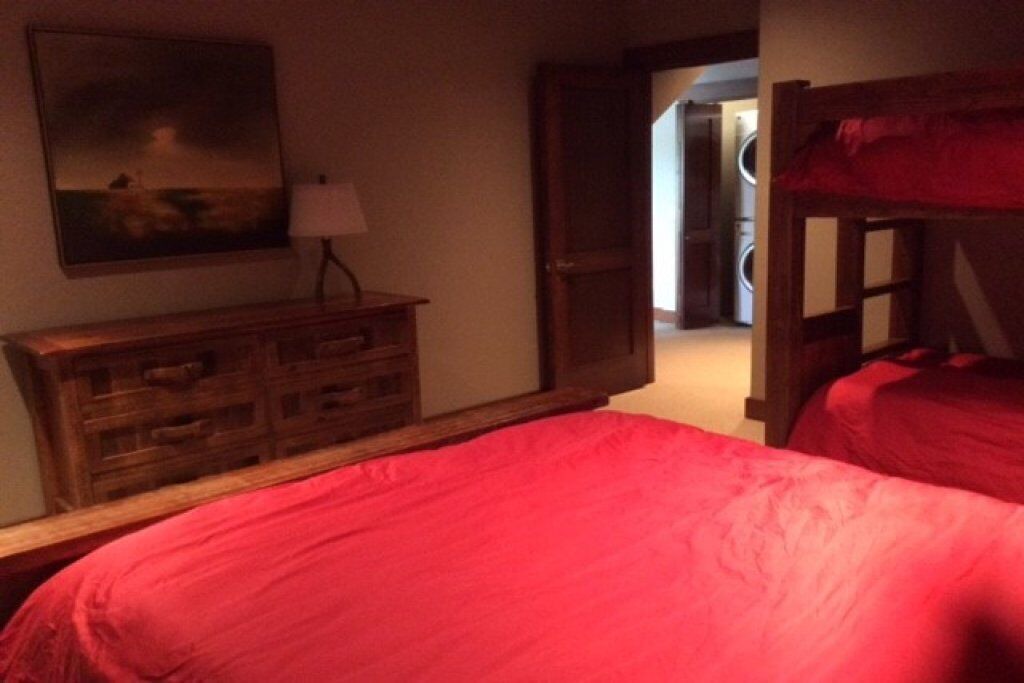 Photo of Bedroom in Eureka