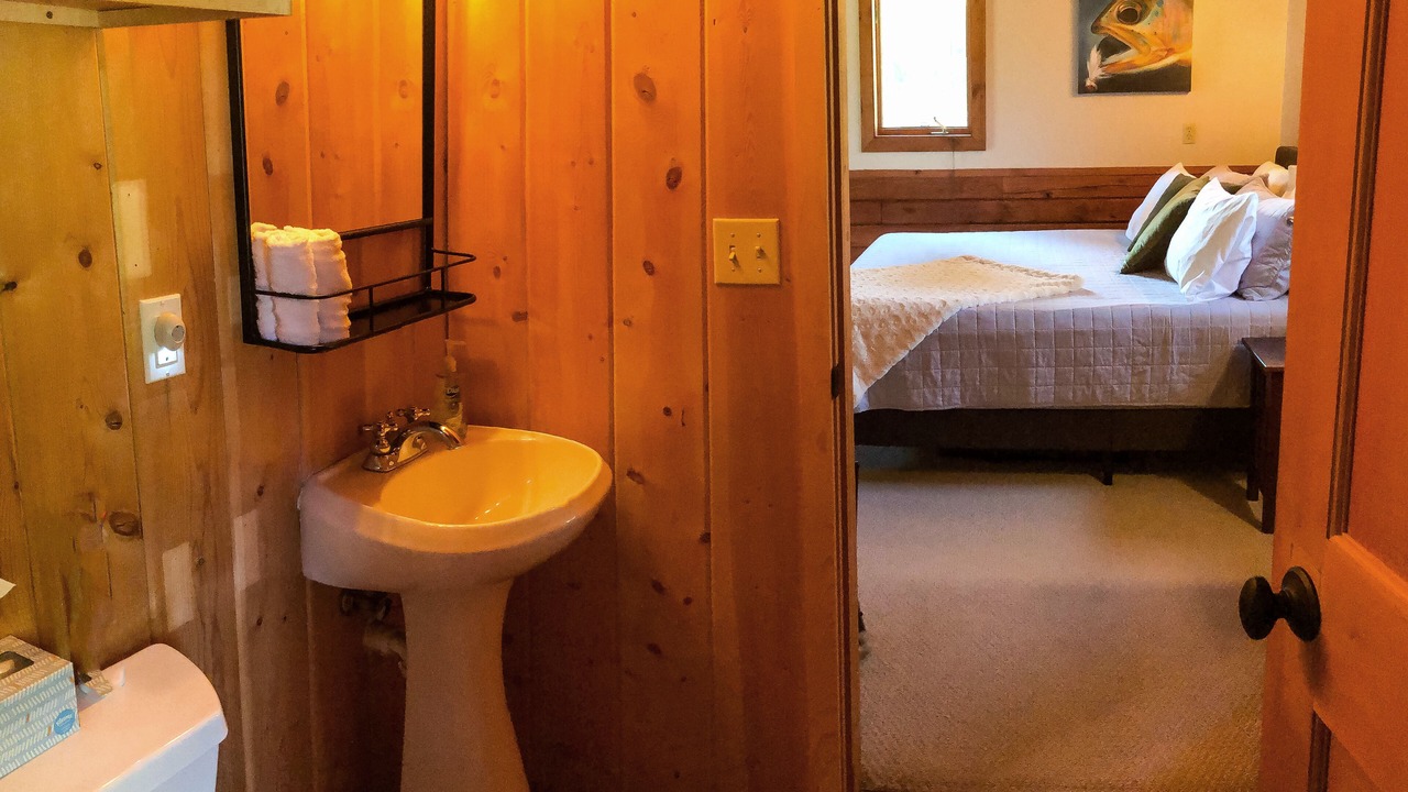 Photo of Bathroom in Greenough