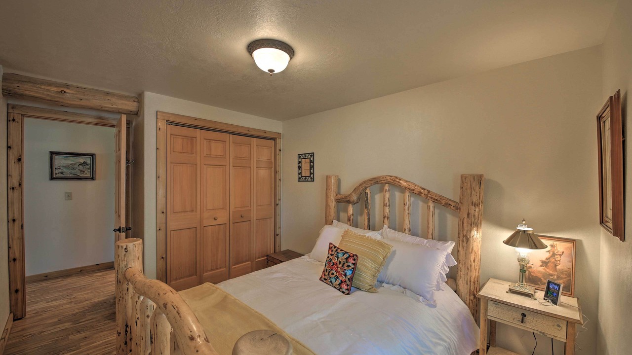 Photo of Bedroom in Thompson Falls
