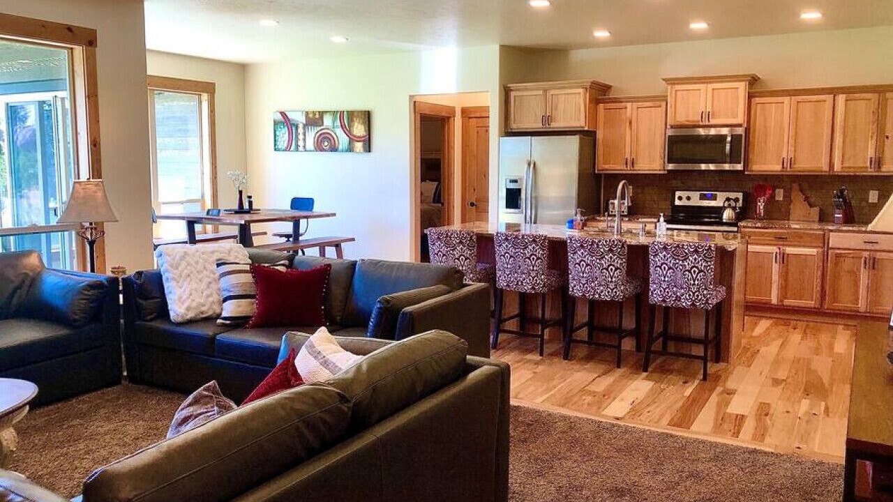 Photo of Livingroom in Donnelly