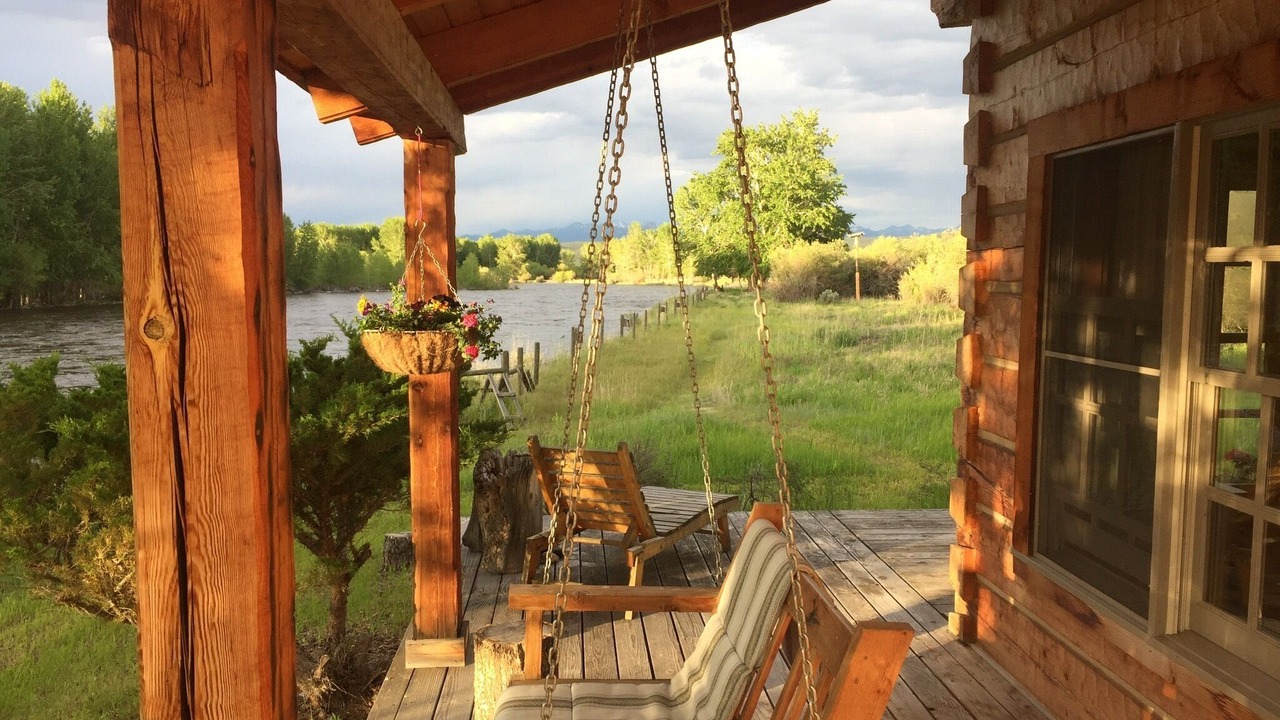Photo of Patio Balcony in Twin Bridges
