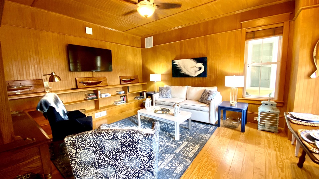 Photo of Livingroom in Historic Downtown Manteo