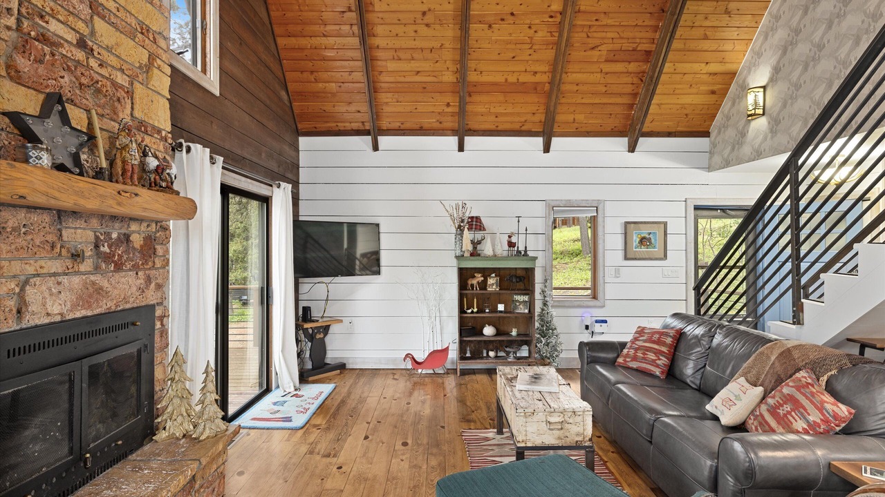 Photo of Livingroom in Red Lodge