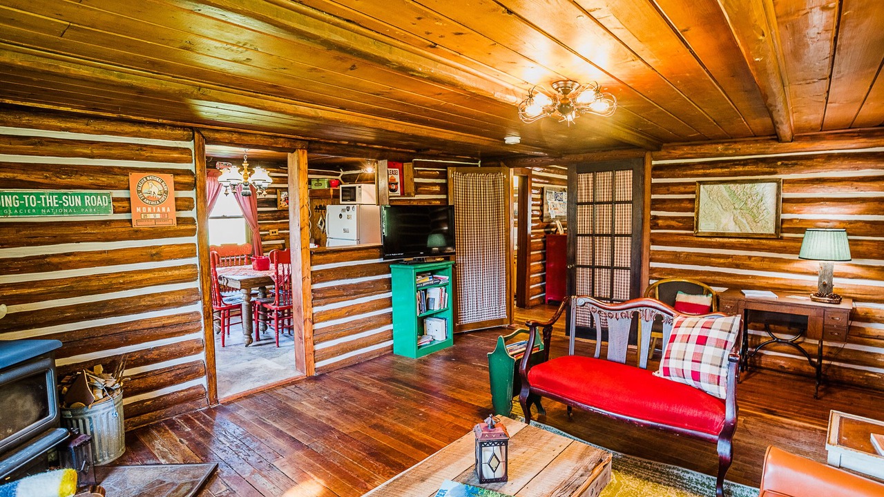 Photo of Livingroom in Martin City