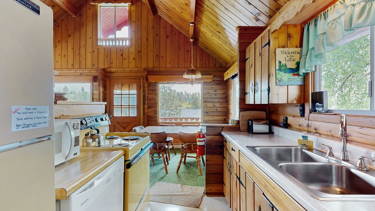 Photo of Kitchen in Rollins
