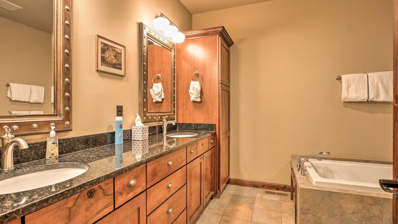 Photo of Bathroom in Red Lodge