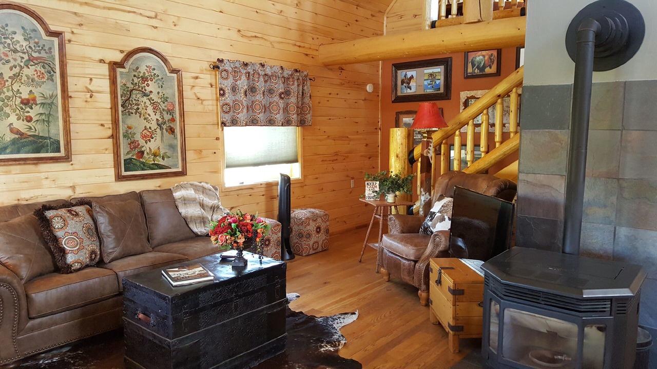 Photo of Bedroom in Virginia City Ranches