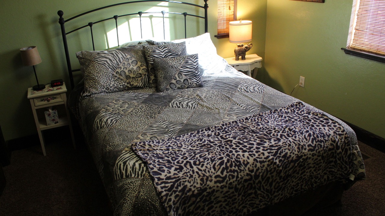 Photo of Bedroom in Warmsprings