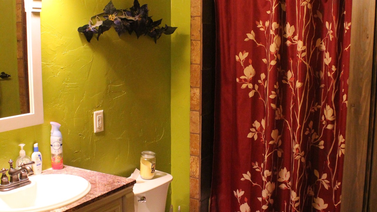 Photo of Bathroom in Warmsprings