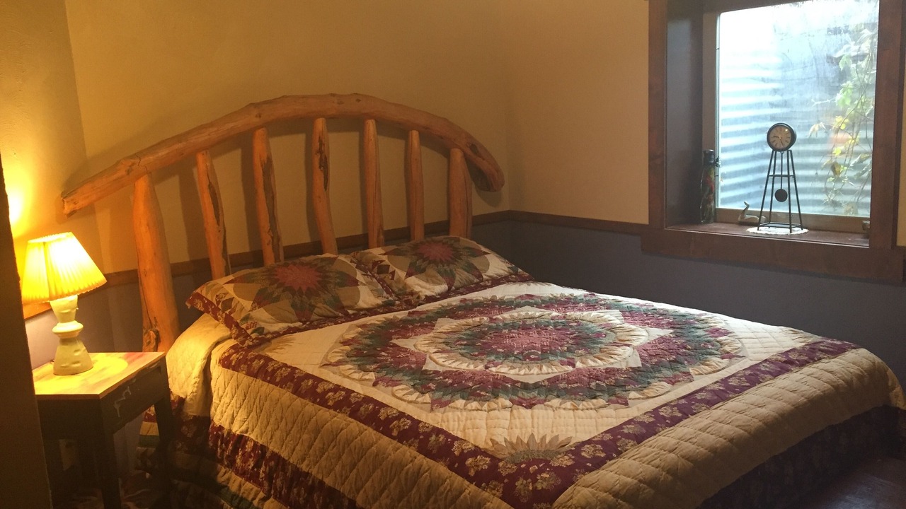 Photo of Bedroom in Warmsprings