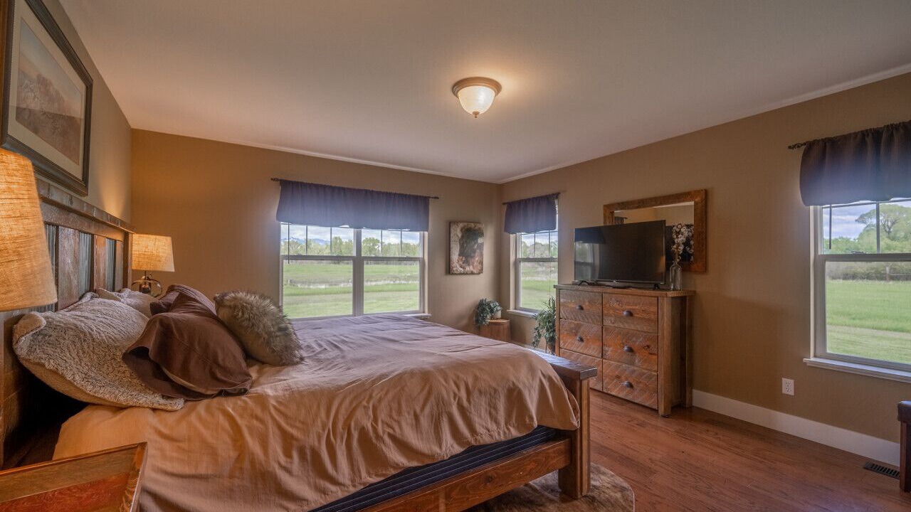 Photo of Bedroom in Livingston