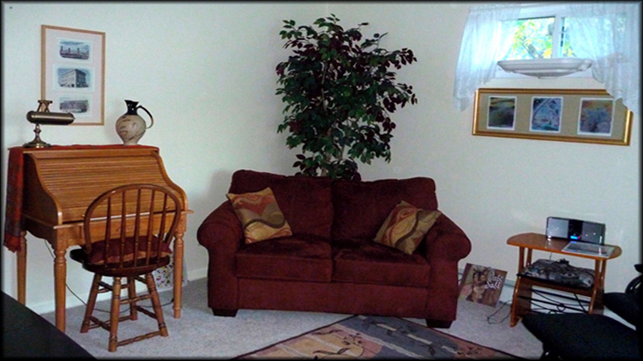 Photo of Livingroom in Lewistown