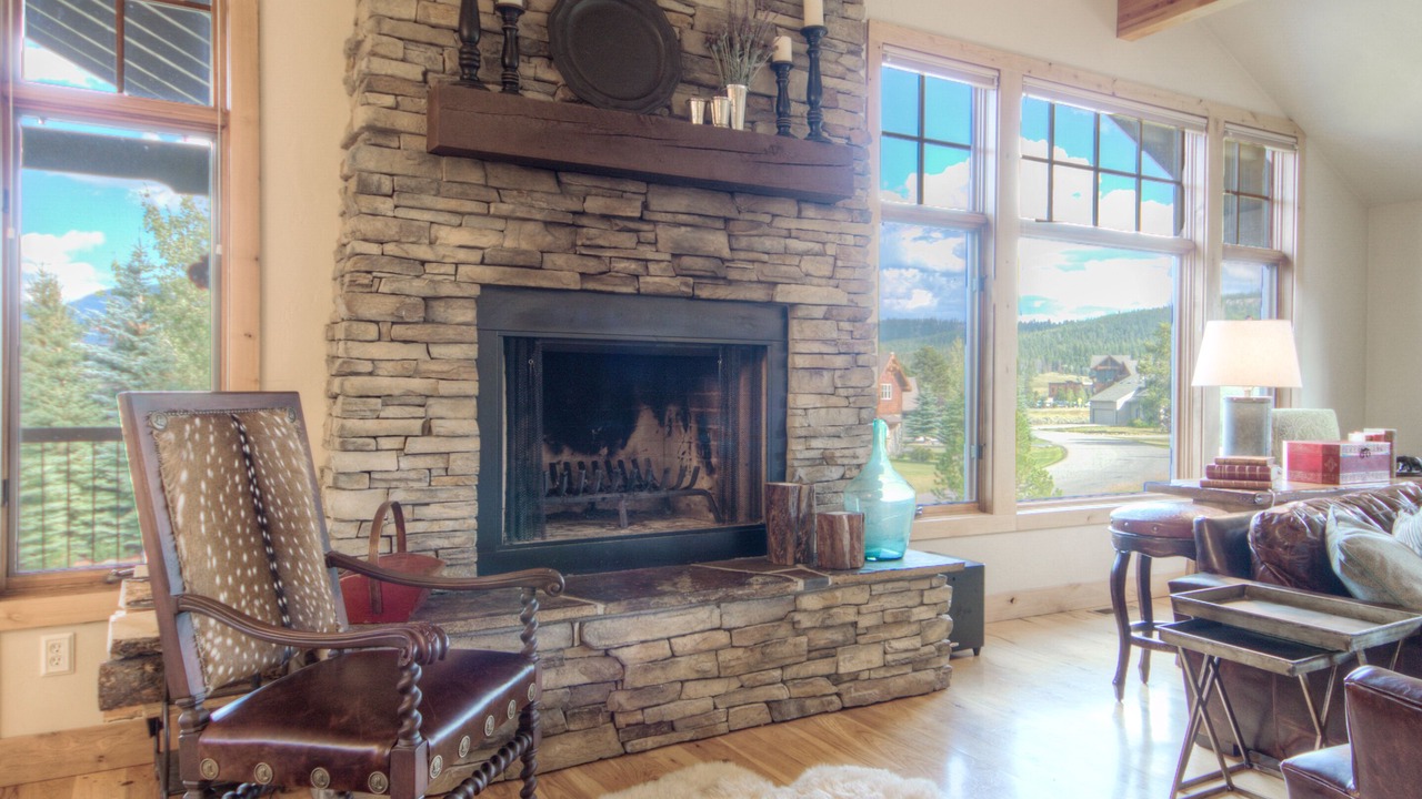 Photo of Livingroom in Big Sky