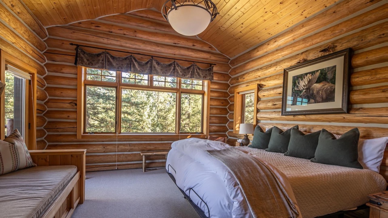Photo of Bedroom in Skywood Preserve