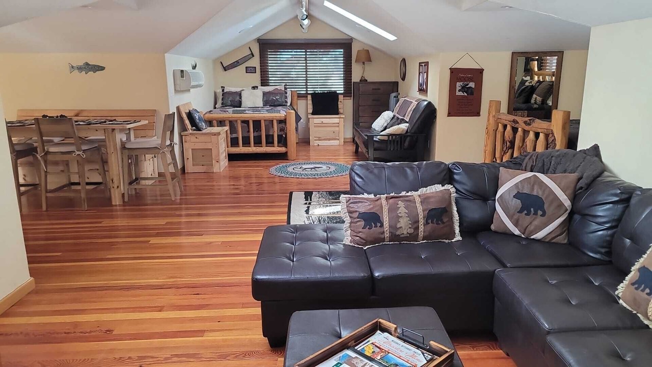 Photo of Livingroom in Darby