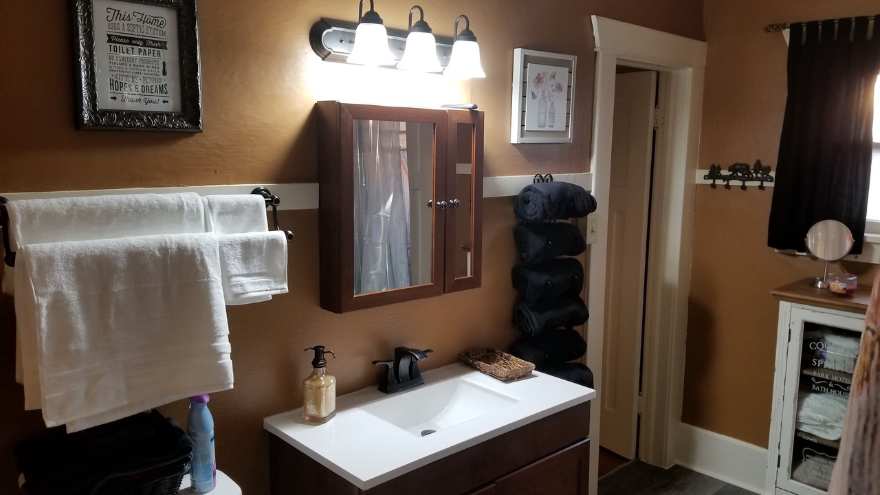 Photo of Bathroom in Deer Lodge