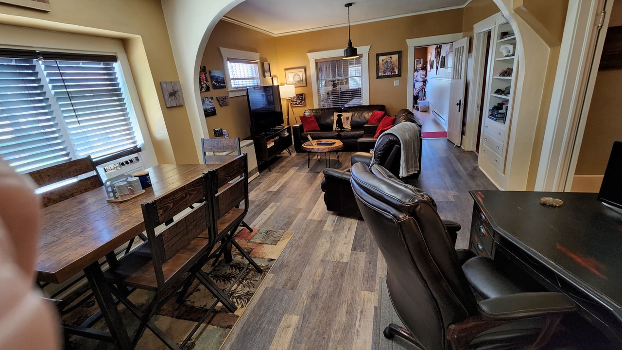 Photo of Livingroom in Deer Lodge
