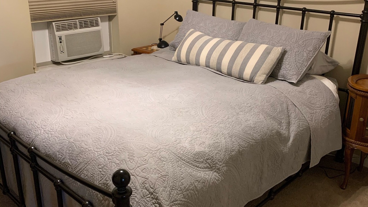 Photo of Bedroom in Franklin to the Fort
