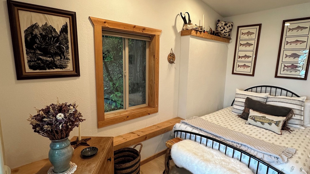 Photo of Bedroom in Finley Point