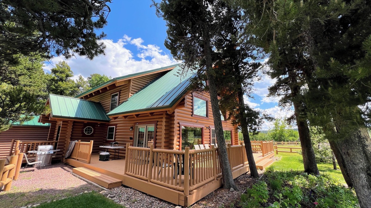 Photo of Patio Balcony in East Glacier Park Village
