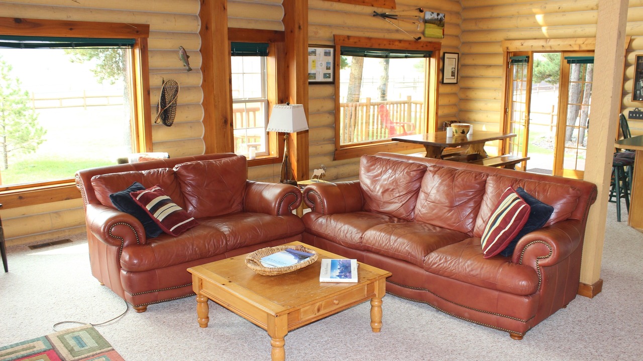 Photo of Livingroom in East Glacier Park Village