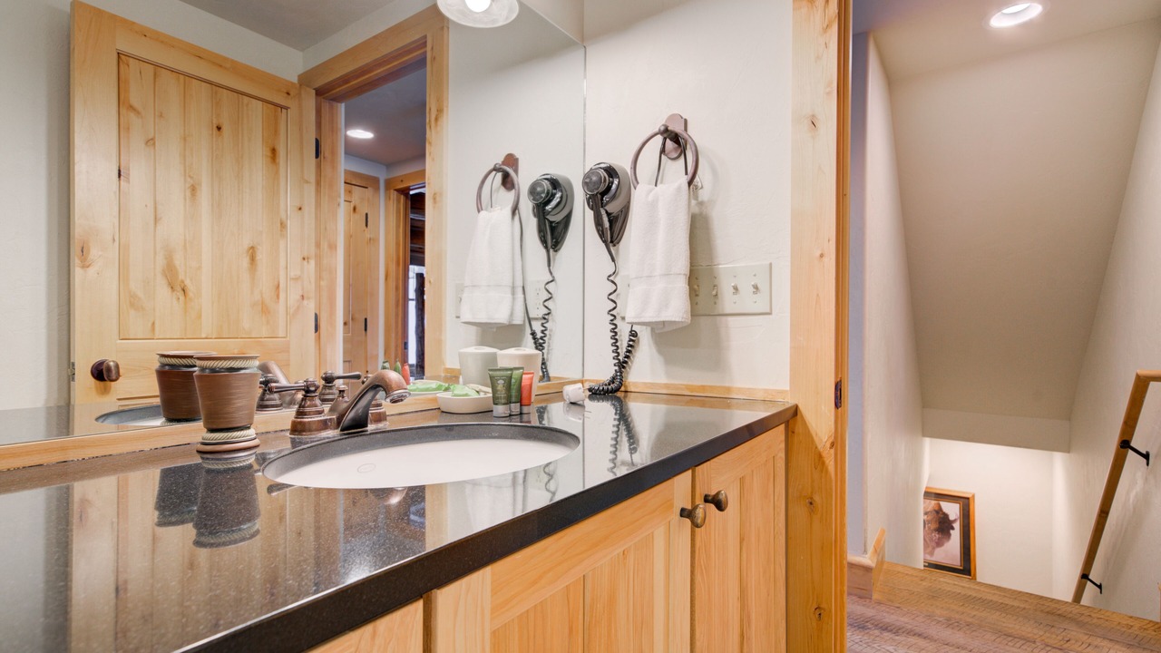 Photo of Bathroom in Powder Ridge