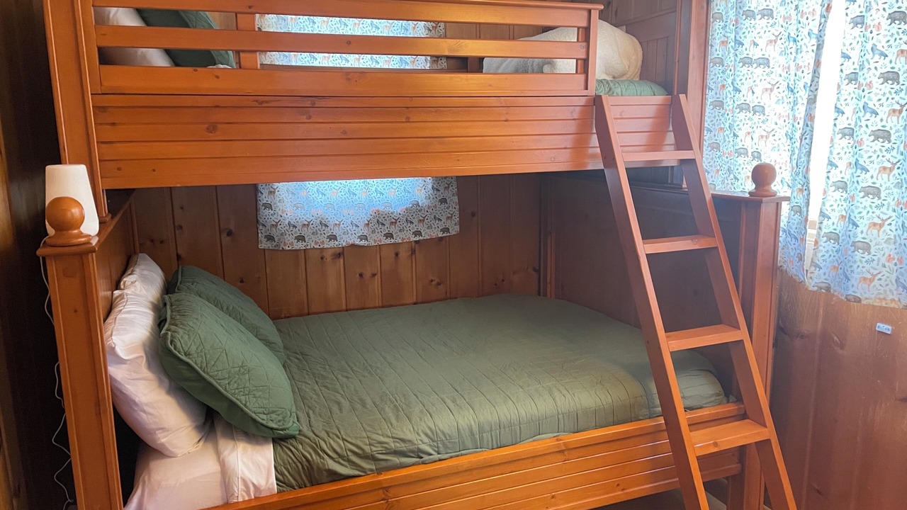Photo of Bedroom in University District