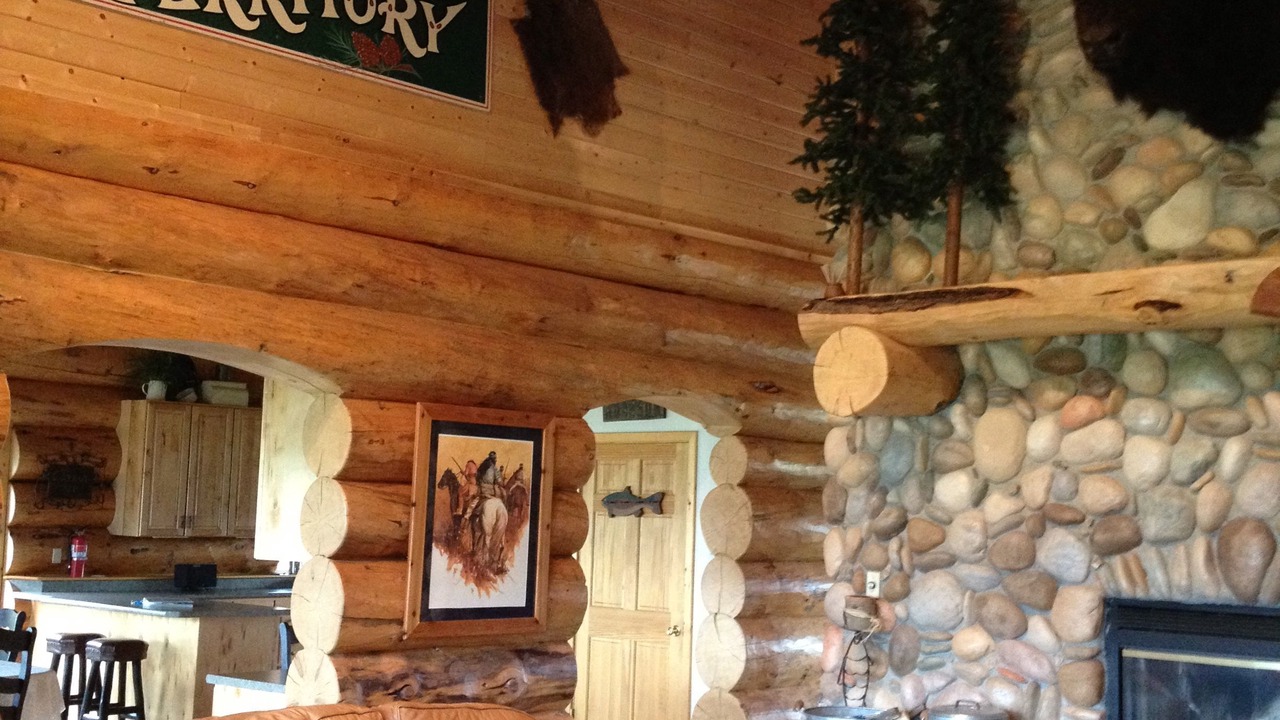 Photo of Bedroom in West Yellowstone