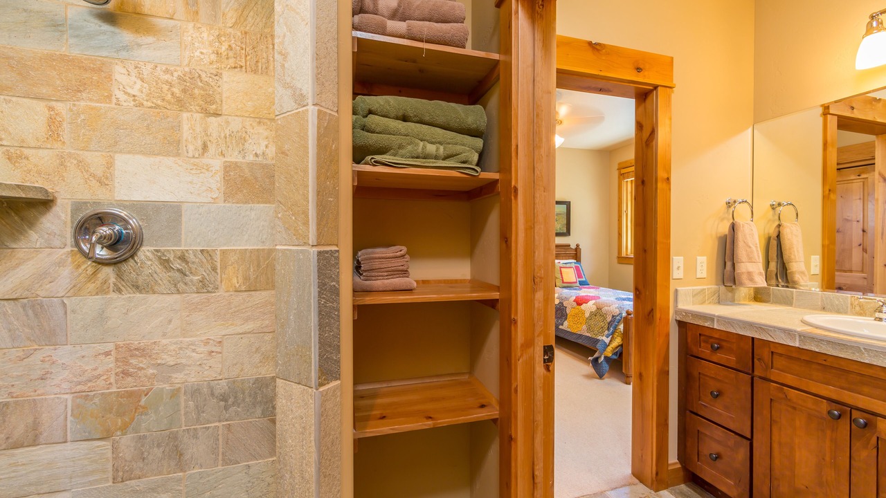 Photo of Bathroom in Big Sky