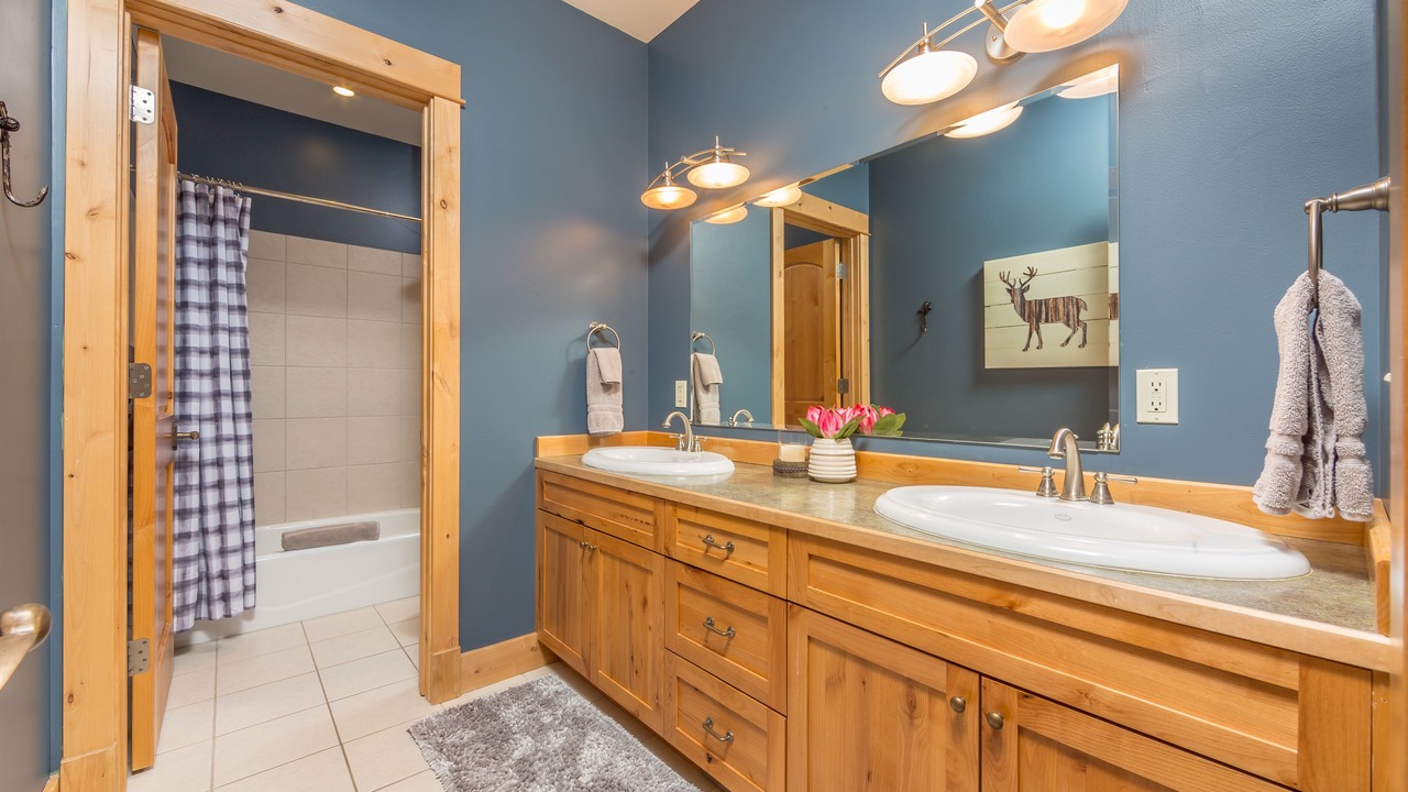 Photo of Bathroom in Big Sky