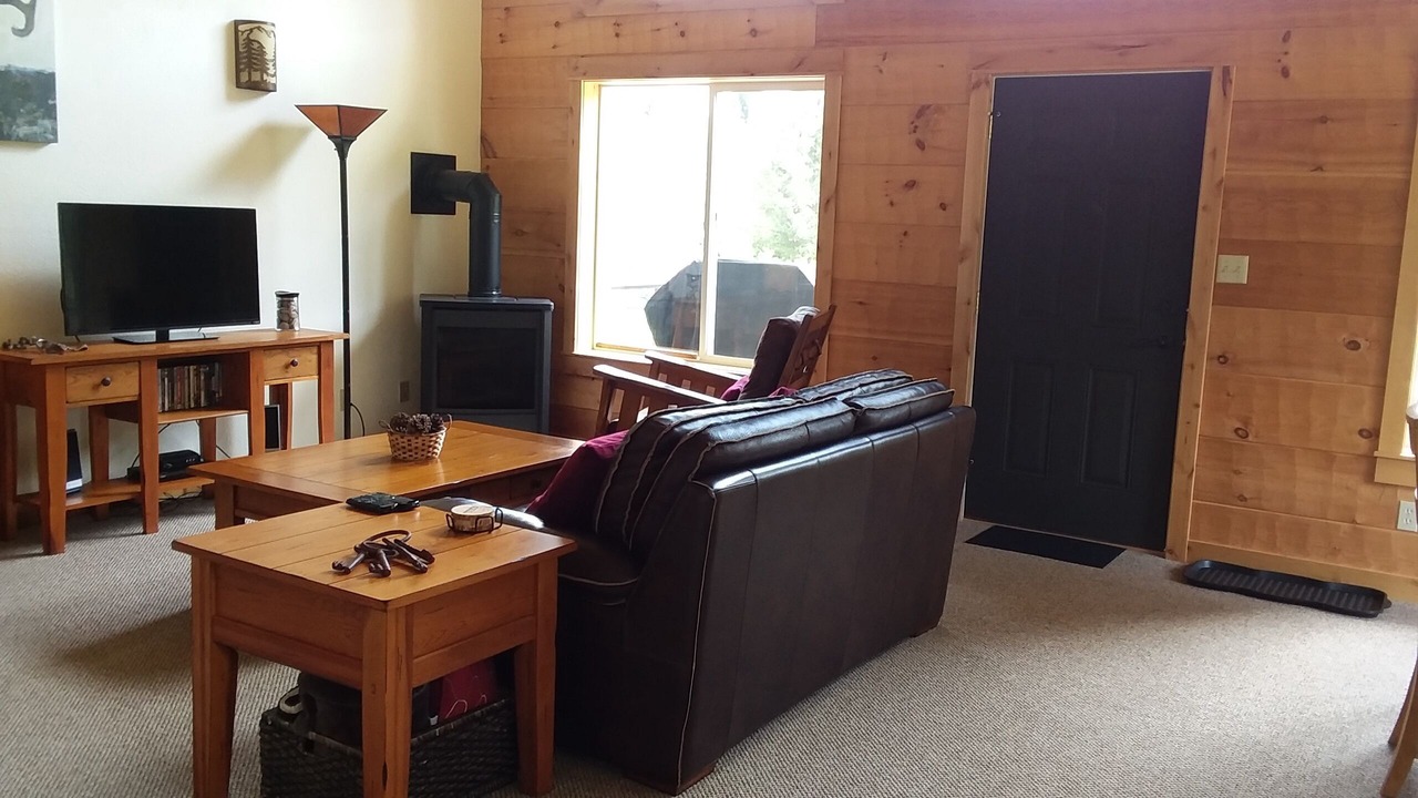 Photo of Livingroom in Trout Creek