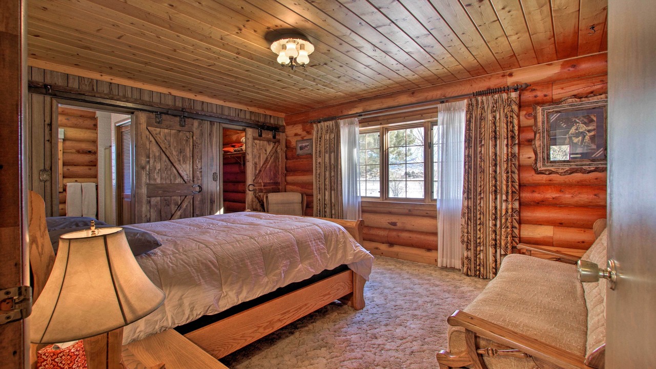 Photo of Bedroom in Dillon
